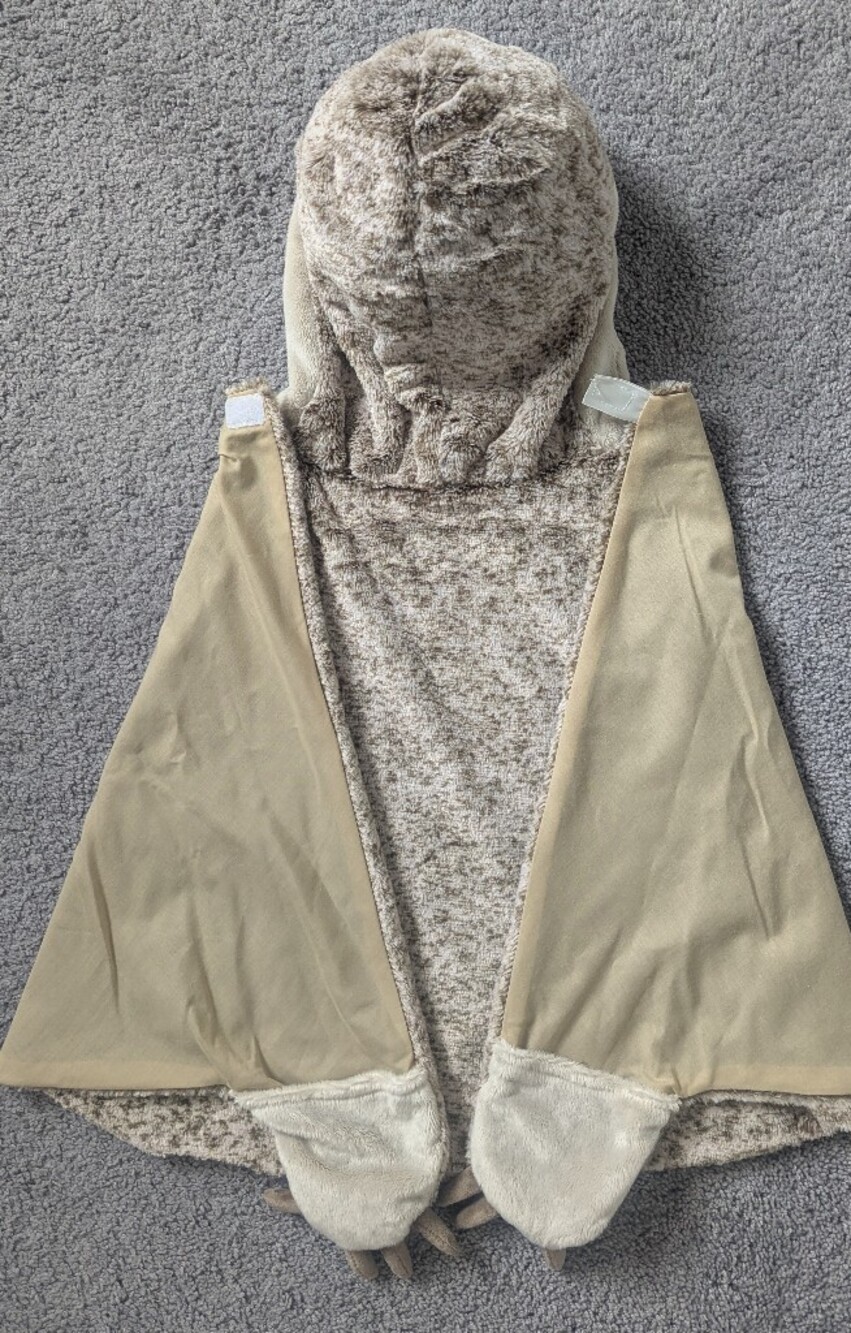 Sloth Cape - Picture 4 of 4